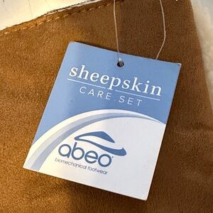 Sheepskin care set